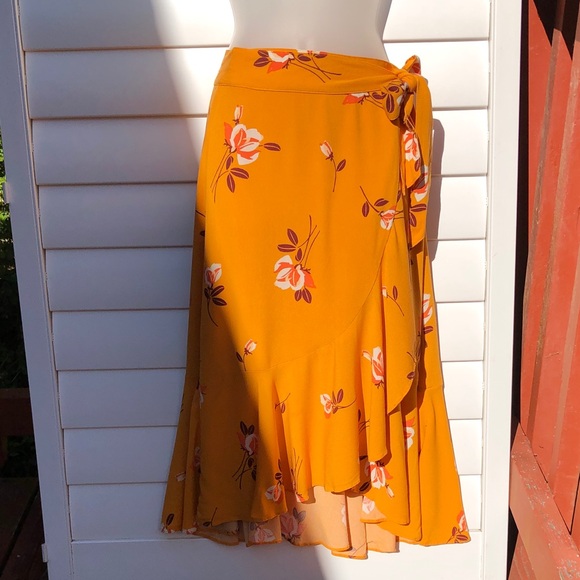Free People Dresses & Skirts - Free People Vibrant Orange Floral Print Wrap Skirt